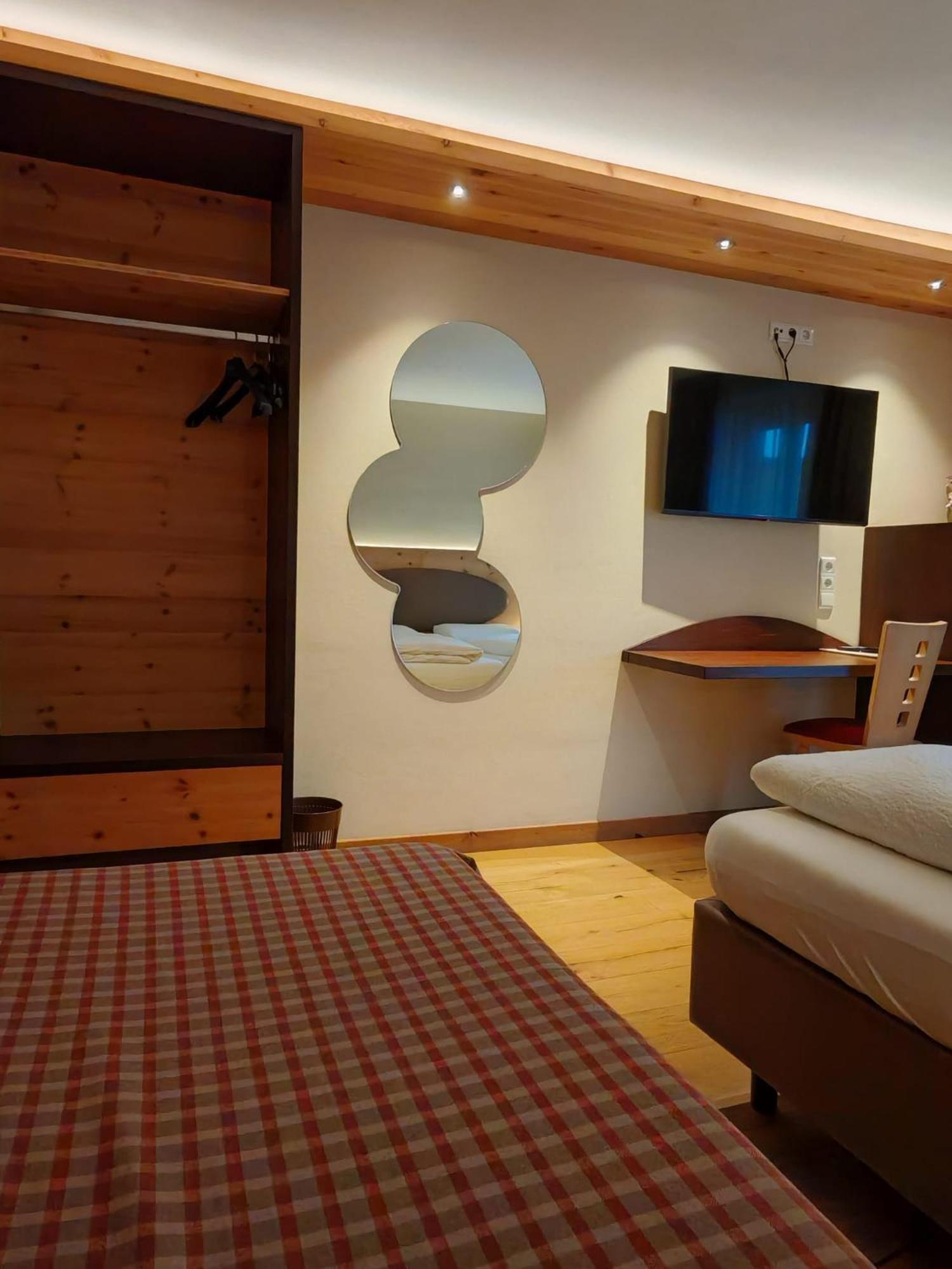 Hotel Alpenblick Sarentino 외부 사진