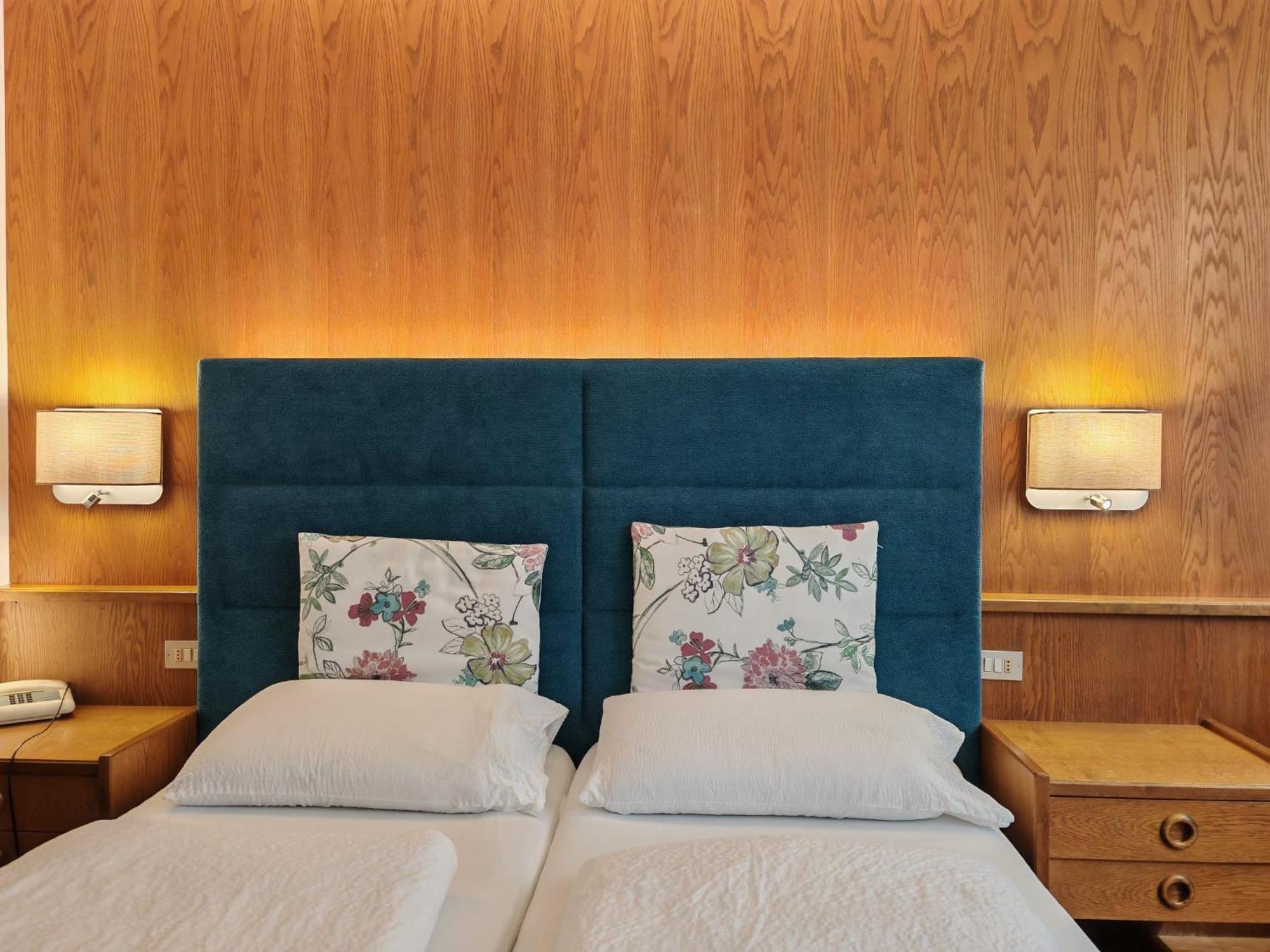Hotel Alpenblick Sarentino 외부 사진