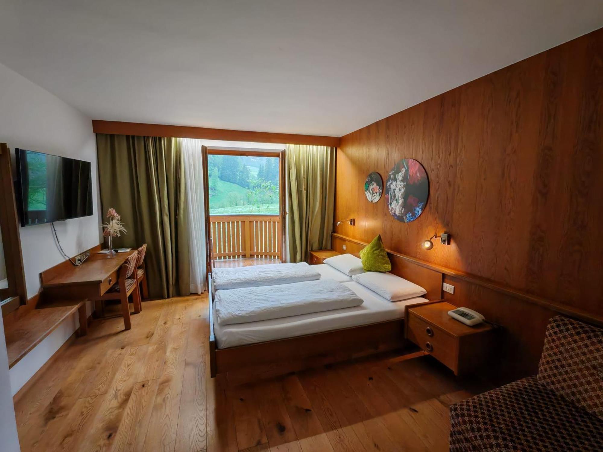 Hotel Alpenblick Sarentino 외부 사진