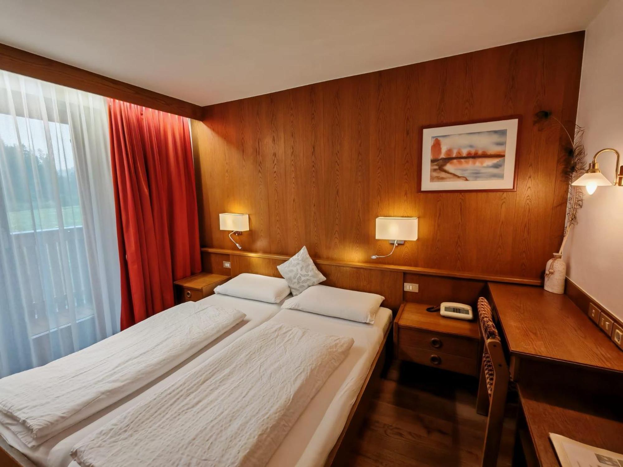 Hotel Alpenblick Sarentino 외부 사진